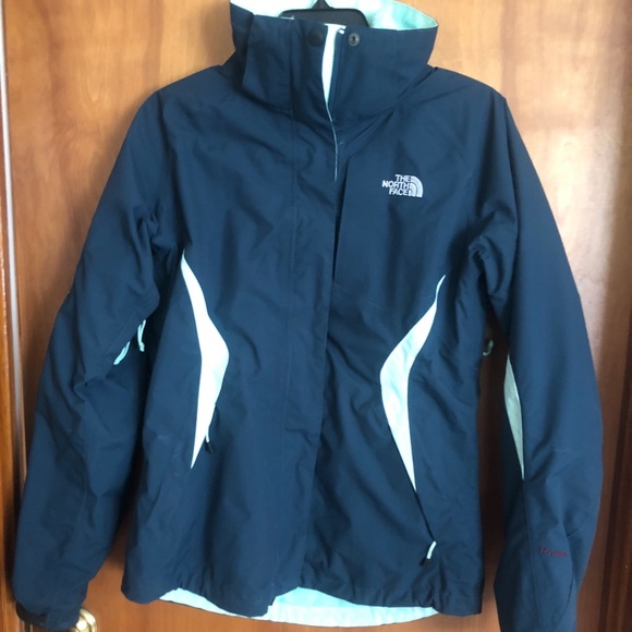 Women’s Northface Tri-Climate Jacket - Picture 2 of 5